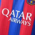 Camisa Retrô Barcelona Home Neymar Jr. 11, Messi 10, Suárez 9 - 2016/2017 Nike - Imagem 5