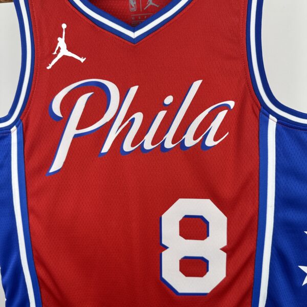 Camiseta Regata NBA Philadelphia 76ers - LeBron James 23 - Statement Vermelha 2026/27 Jordan - Imagem 4