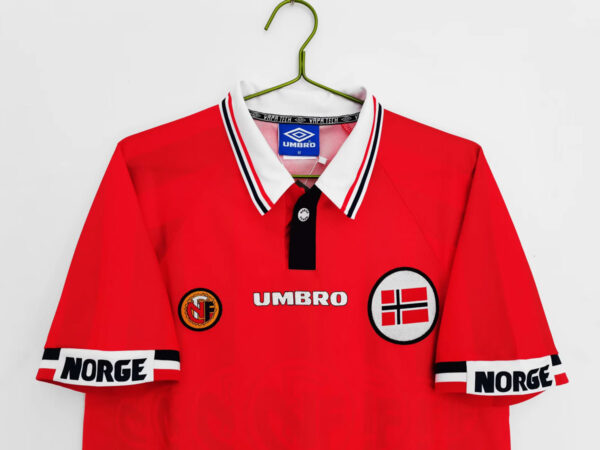 Camisa Retrô Clássica Seleção Noruega Home 1998 Vermelha Umbro - Imagem 3