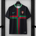 Camisa Retrô Clássica Seleção Portugal Pré-Match 2018 Preta Nike