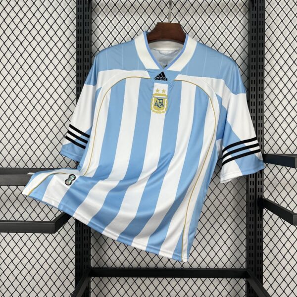 Camisa Bringback Remixed Argentina Oversized Branca Adidas 2026 - Imagem 2