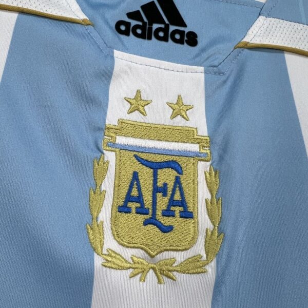 Camisa Bringback Remixed Argentina Oversized Branca Adidas 2026 - Imagem 3