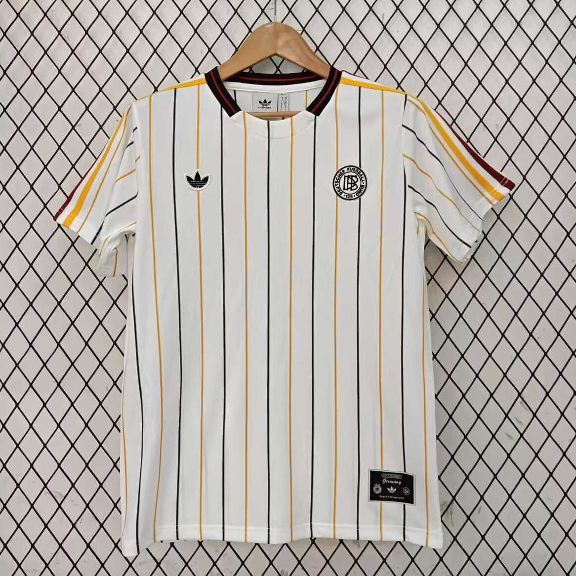 Camisa Seleção Alemanha Terrace Icons Unissex 2026 Adidas