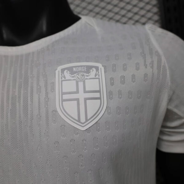 Camisa Seleção Noruega Third Versão Jogador Copa Do Mundo 2026 Branca Nike - Imagem 4