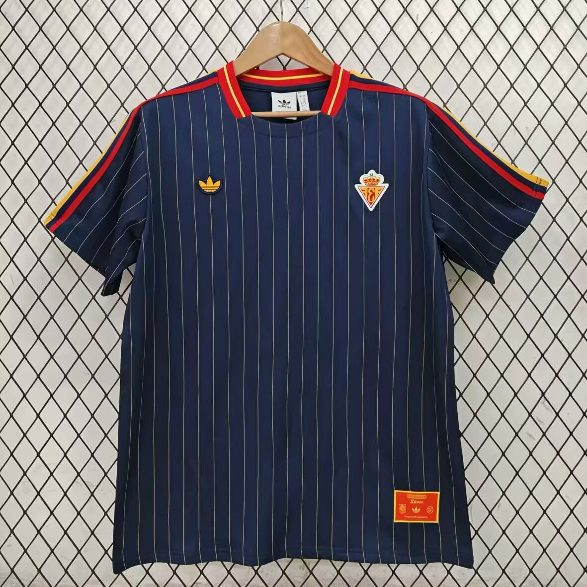 Camisa Seleção Espanha Terrace Icons Unissex 2026 Adidas