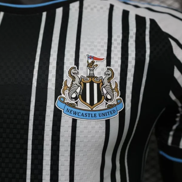 Camisa New Castle United Home Versão Jogador 2026/27 Adidas - Imagem 4