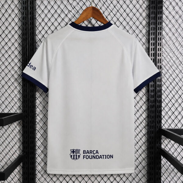 Camisa Barcelona 4Third Versão Torcedor 2026/27 Nike - Imagem 2