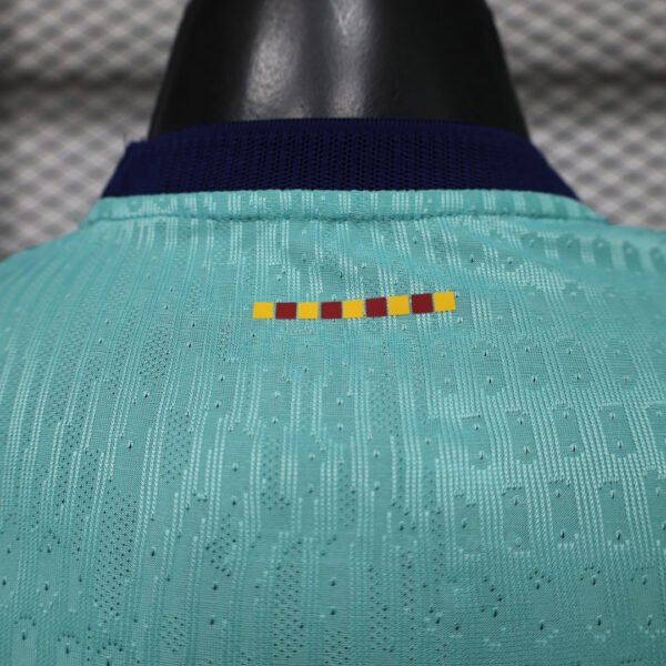 Camisa Barcelona Third Versão Jogador Manga Longa 2026/27 Nike - Imagem 12