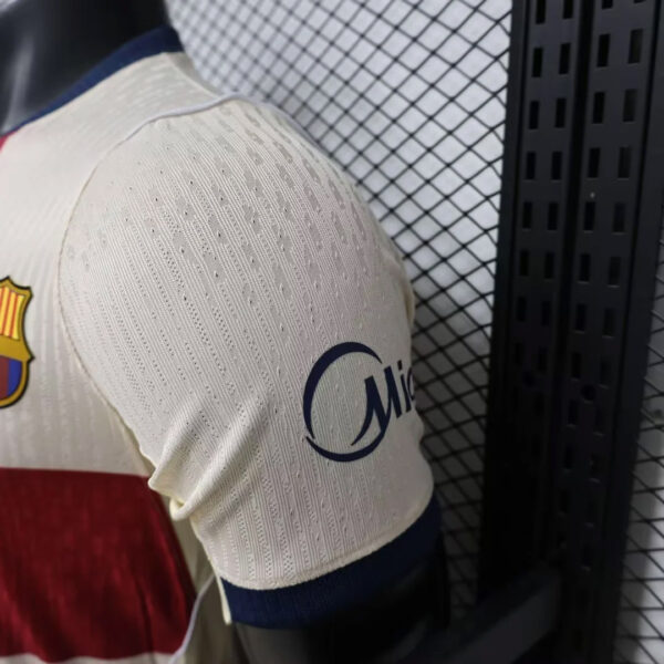Camisa Barcelona 4Third Versão Jogador 2026/27 Nike - Imagem 7