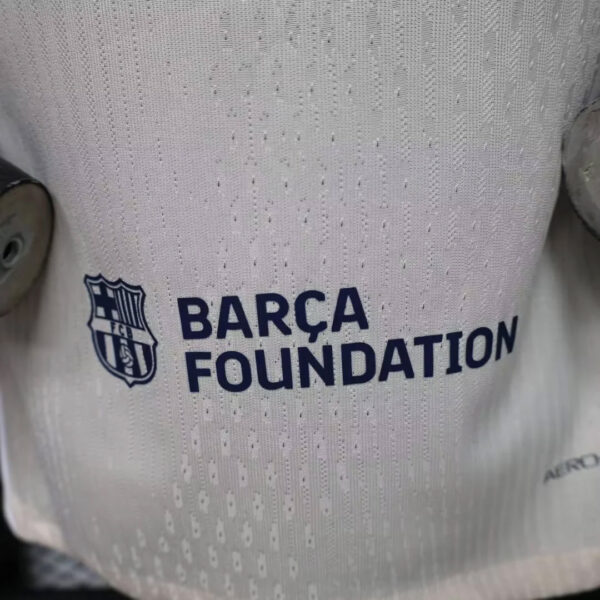 Camisa Barcelona 4Third Versão Jogador 2026/27 Nike - Imagem 10