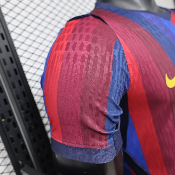 Camisa Barcelona Home Versão Jogador 2026/27 Nike - Imagem 5
