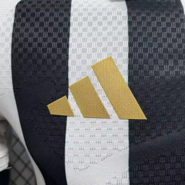 Camisa Juventus Home Versão Jogador 2026/27 Adidas - Imagem 5