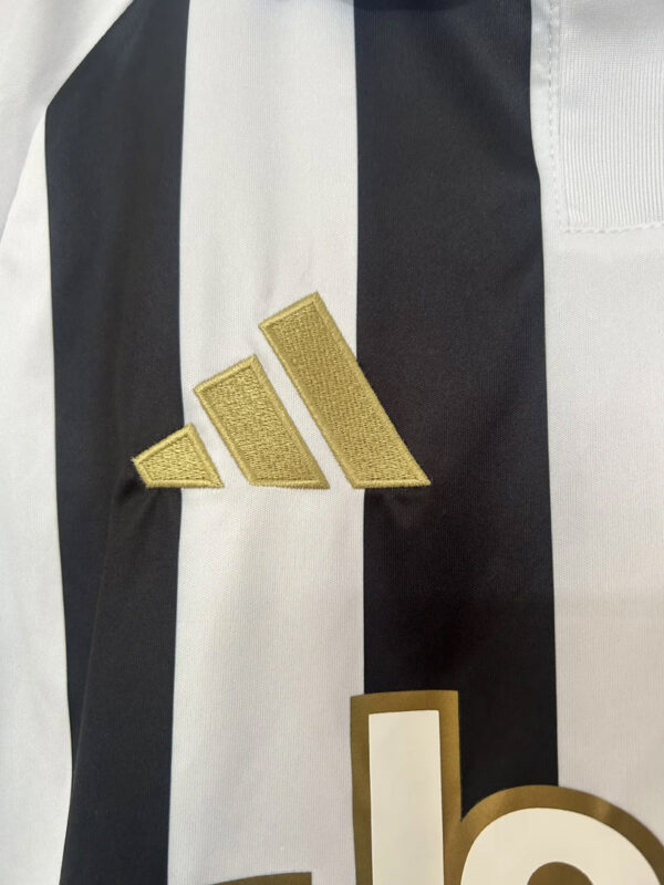 Camisa Juventus Home Versão Torcedor 2026/27 Adidas - Imagem 2