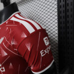 Camisa Liverpool Home Versão Jogador 2026/27 Adidas - Imagem 6