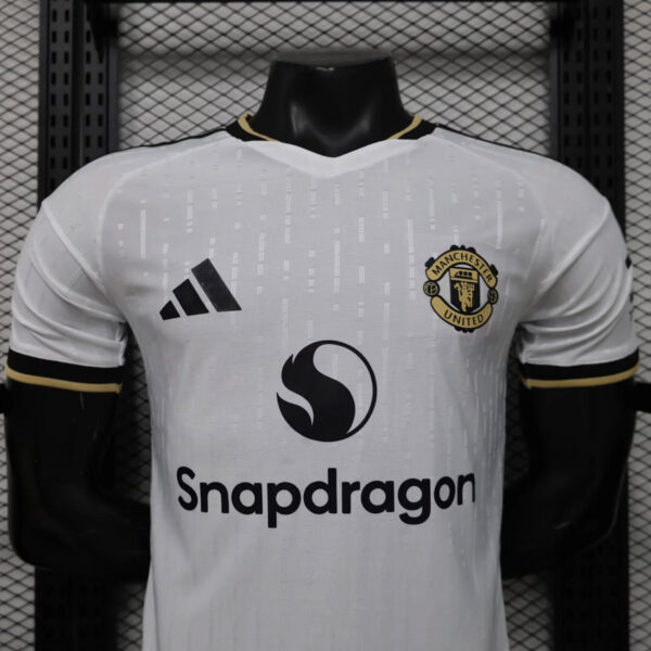 Camisa Manchester United Third Versão Jogador 2026/27 Branca Adidas - Imagem 2