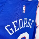 Camiseta Regata NBA Philadelphia 76ers - LeBron James 23 - Icon Azul 2026/27 Nike - Imagem 8