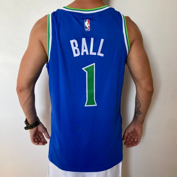 Camiseta Regata NBA Minnesota Timberwolves 1 Lamelo Ball Icon Edition Swingman 2026/27 Nike - Imagem 8