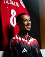 Camisa Manchester United Inspired Geometric 1994 Versão Torcedor 2026/27 Adidas - Imagem 5