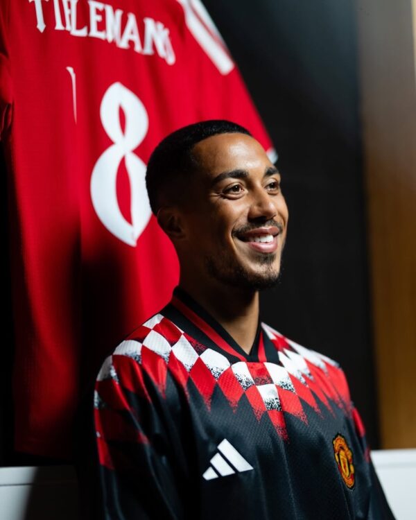Camisa Manchester United Inspired Geometric 1994 Versão Torcedor 2026/27 Adidas - Imagem 5