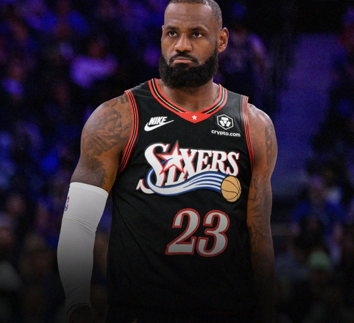 Camiseta Regata Basquete NBA Philadelphia 76ers Sixers - LeBron James 23 - Classic Edition Preta 2026/27 Nike
