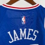 Camiseta Regata NBA Philadelphia 76ers - LeBron James 23 - Icon Azul 2026/27 Nike - Imagem 19