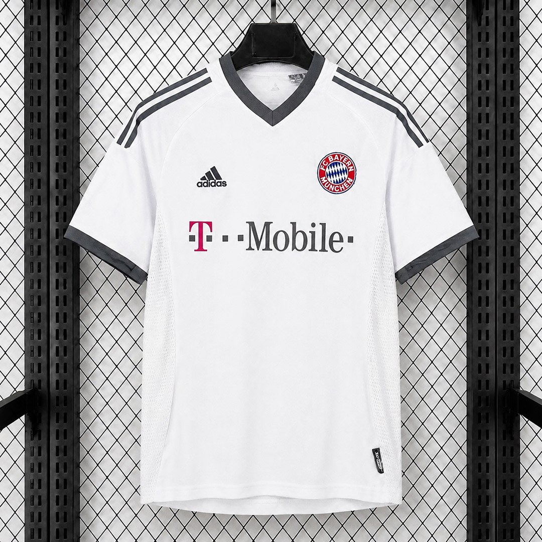 0204-Bayern-Munchen-Away-Retro-Soccer-Jersey-1 Camisa Retrô Bayern Munique Away Torcedor 2002/04 Adidas - Imagem 1