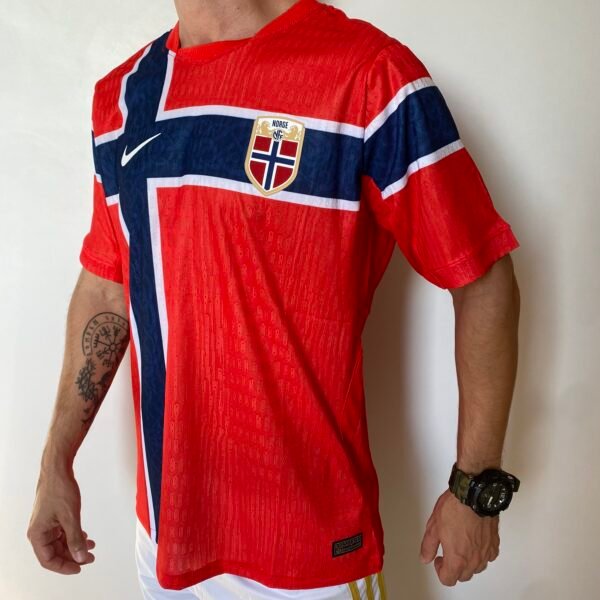 Camisa Seleção Noruega Home Versão Jogador Copa Do Mundo 2026 Vermelha Nike - Imagem 5