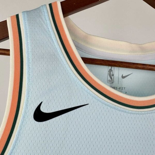 Camiseta Regata NBA Santo Antonio Sturs De'Aaron Fox 4 City Edition Swingman 2025 Nike - Imagem 3