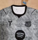 Camisa Barcelona Goleiro Away Versão Torcedor 2026/27 Cinza Nike Kobe - Imagem 2