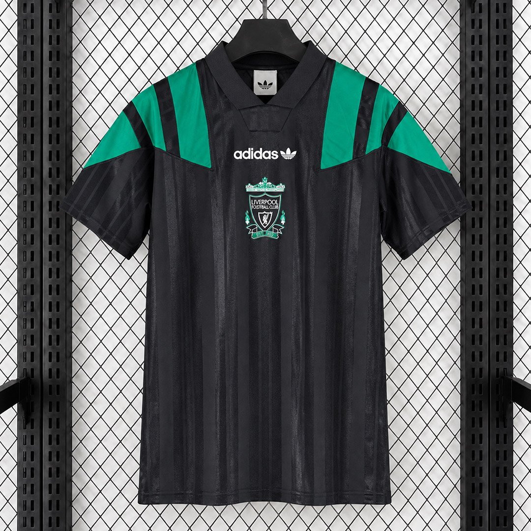 Camisa Liverpool EQT Versão Torcedor 2026/27 Preta Adidas