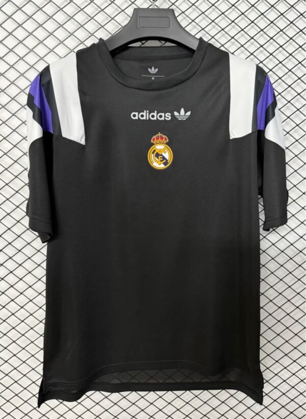 Camisa Real Madrid EQT Versão Torcedor 2026/27 Preta Adidas - Imagem 2
