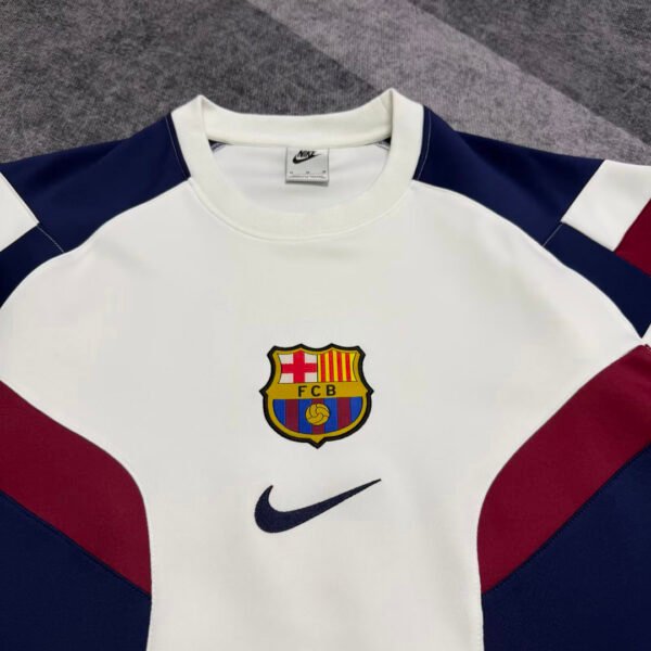 Camisa Barcelona Trefoil Retrô Versão Torcedor 2026/27 Nike - Imagem 2