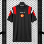 Camisa Manchester United EQT Versão Torcedor 2026/27 Preta Adidas