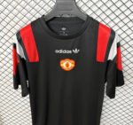 Camisa Manchester United EQT Versão Torcedor 2026/27 Preta Adidas - Imagem 3
