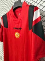 Camisa Manchester United EQT Versão Torcedor 2026/27 Vermelha Adidas - Imagem 4