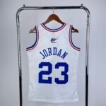 Camiseta Regata NBA All-Star Michael Jordan 23 Mitchell & Ness Branca 2003 - Imagem 6