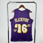 Camiseta Regata NBA Los Angeles Lakers Blackpink - Mitchell & Ness Roxa 2025/26 - Imagem 6