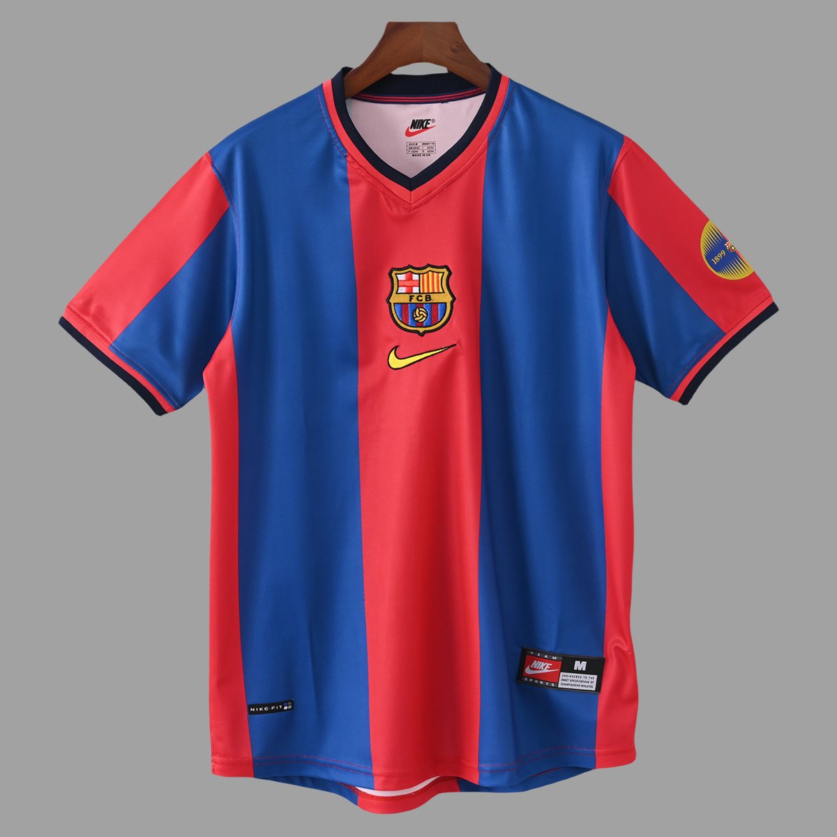 98_99 Barcelona Home Retro Soccer Jersey 0_ZT Camisa Retrô Barcelona Home 1998/1999 Nike - Imagem 1