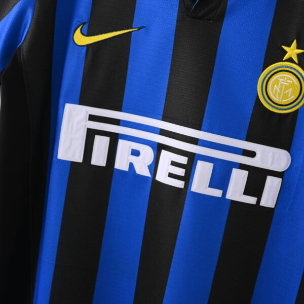 Camisa Retrô Inter de Milão Home Versão Torcedor 1998/1999 Nike - Imagem 2