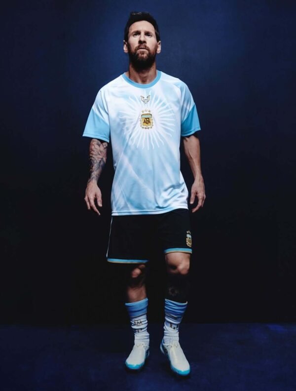 Camisa Seleção Argentina Pré-Jogo Versão Torcedor Messi - Imagem 3