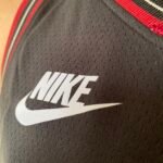 Camiseta Regata Basquete NBA Philadelphia 76ers Sixers - LeBron James 23 - Classic Edition Preta 2026/27 Nike - Imagem 4