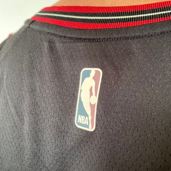 Camiseta Regata Basquete NBA Philadelphia 76ers Sixers - LeBron James 23 - Classic Edition Preta 2026/27 Nike - Imagem 10