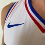 Camiseta Regata NBA Philadelphia 76ers - LeBron James 23 - Association Branca 2026/27 Nike - Imagem 3