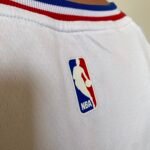 Camiseta Regata NBA Philadelphia 76ers - LeBron James 23 - Association Branca 2026/27 Nike - Imagem 10