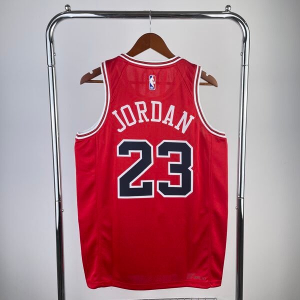 Camiseta Regata NBA Chicago Bulls Icon Edition Swingman 2026 Vermelha Nike - Imagem 4