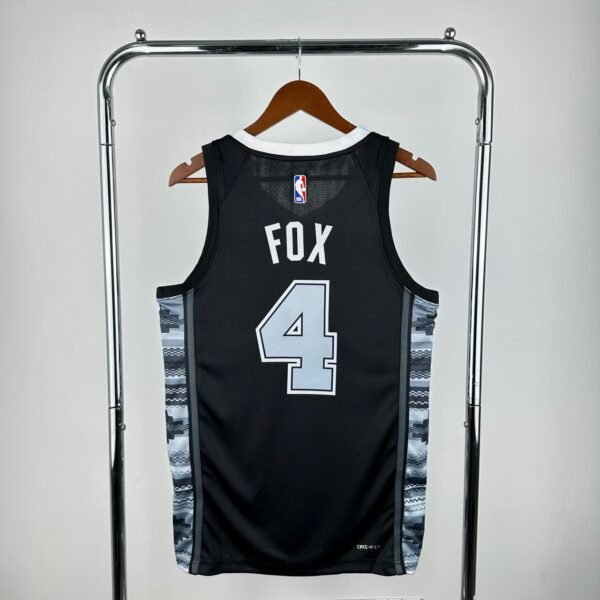 Camiseta Regata NBA Santo Antonio Sturs De'Aaron Fox 4 Statemant Edition Swingman 2023 Nike - Imagem 7